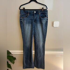 American Eagle skinny kick jeans
